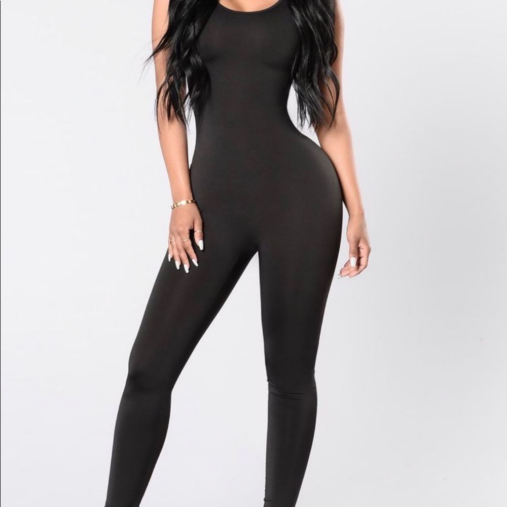Fashion nova jumpsuit